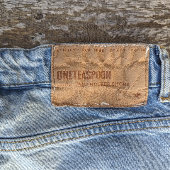One Teaspoon Kansas Cut Off Trucker Shorts - Picture 5 of 12